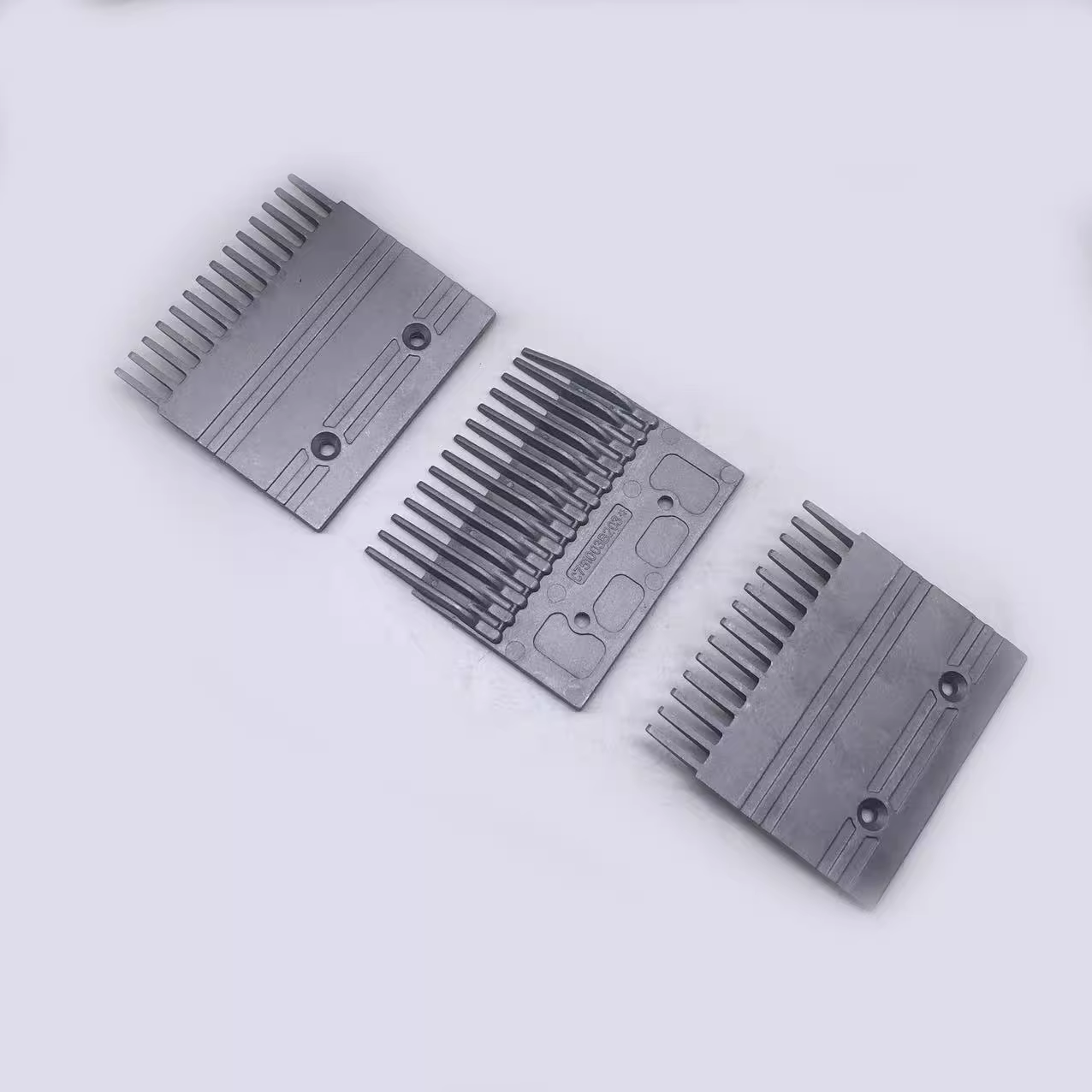 Escalator Aluminum Comb 14-Teeth C751001B203 for Mitsubishi