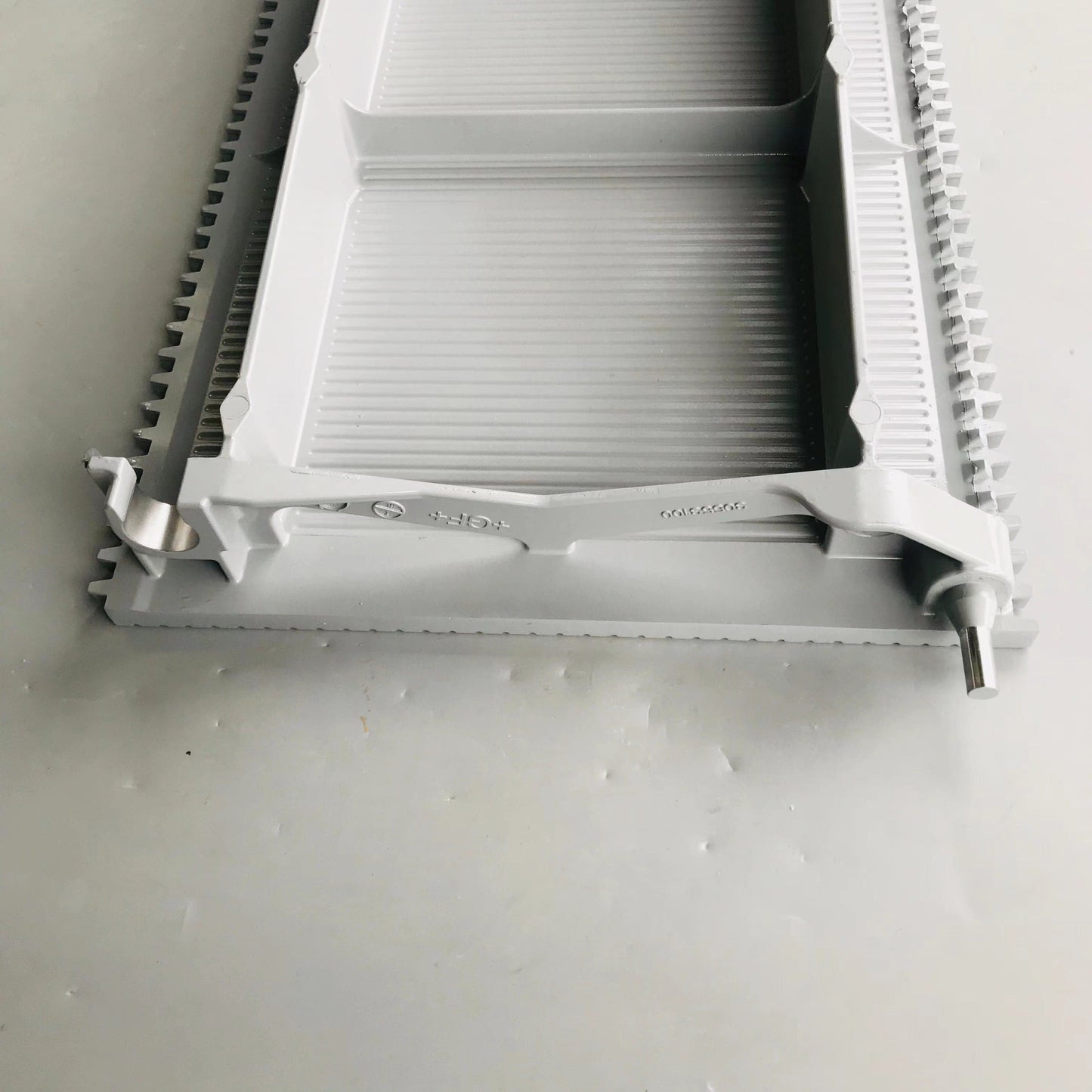 ThyssenKrupp Fahrsteig Stufe 30553100 HP08380/1