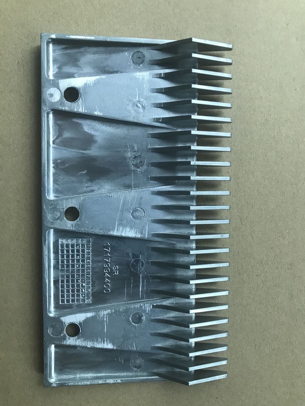 Peine de aluminio ThyssenKrupp SR1717994400